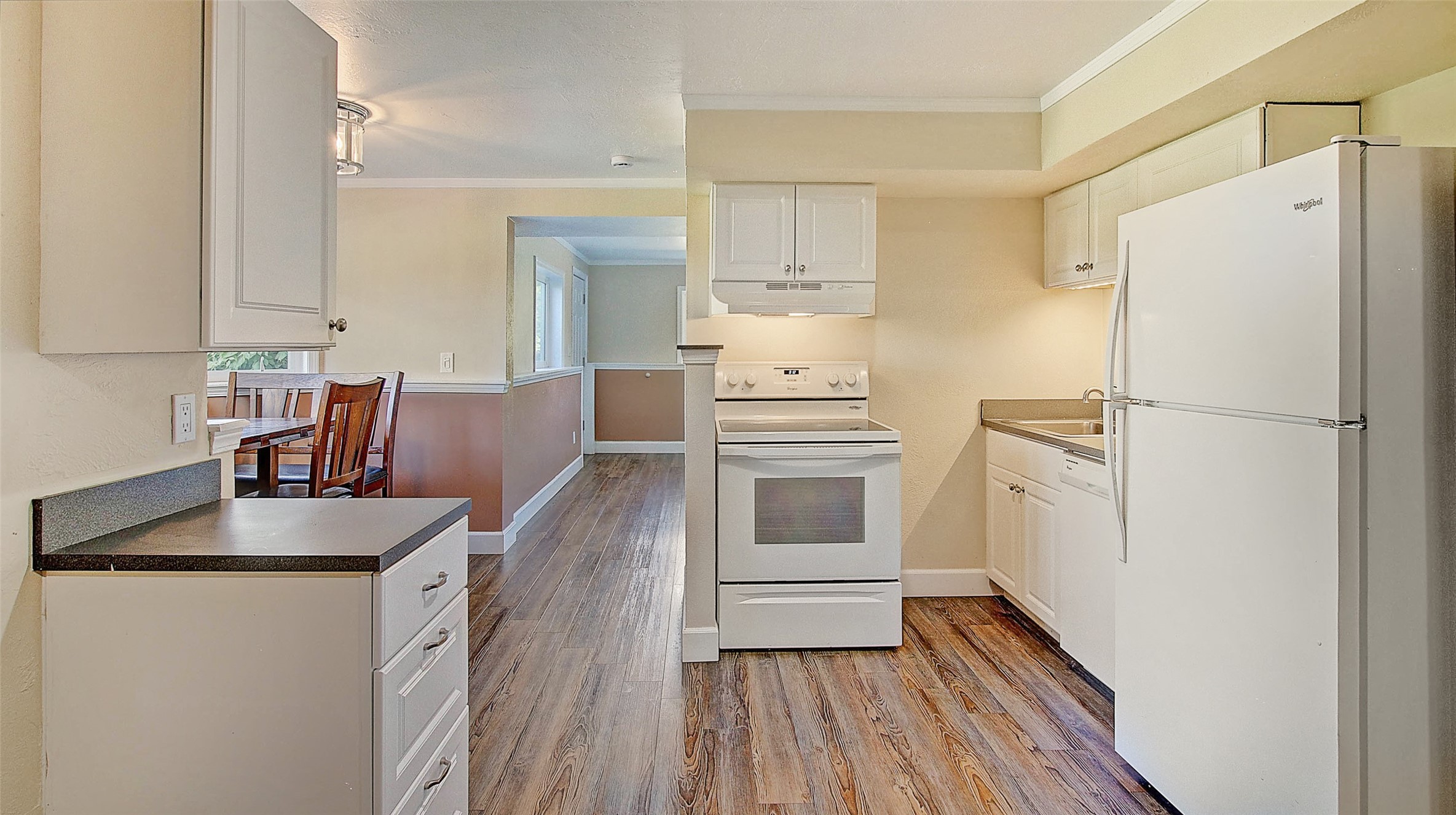 Missoula, Montana 59803, United States, 4 Bedrooms Bedrooms, ,4 BathroomsBathrooms,Residential,Pending,56045