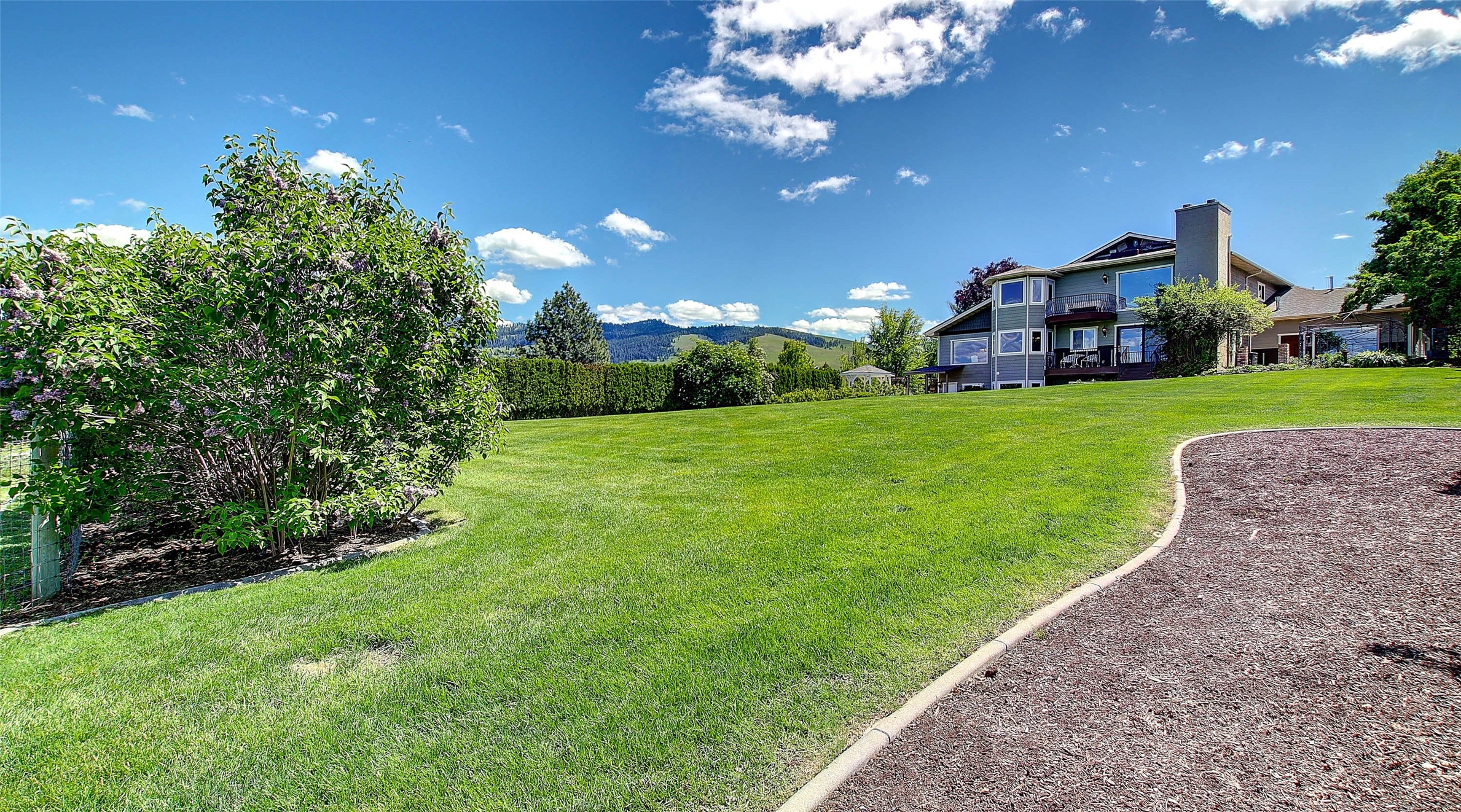 Missoula, Montana 59803, United States, 4 Bedrooms Bedrooms, ,4 BathroomsBathrooms,Residential,Pending,56045