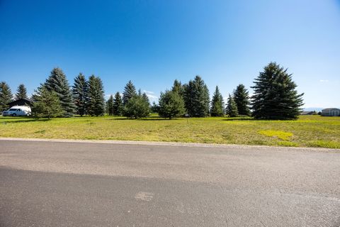 Tiny photo for 322 Spruce Meadows Loop, Kalispell, MT 59901 (MLS # 30055630)