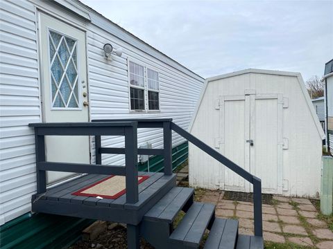 Tiny photo for 516 S Caravan St, Missoula, MT 59808 (MLS # 30067938)