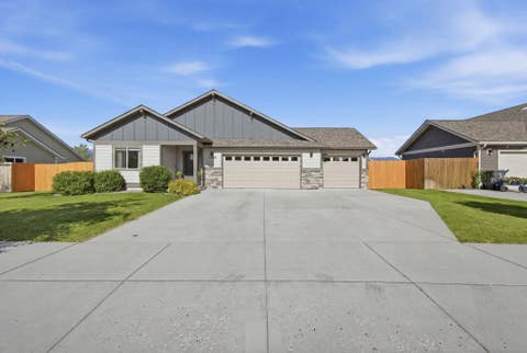 Tiny photo for 1704 Shelby Avenue, Belgrade, MT 59714 (MLS # 30073533)