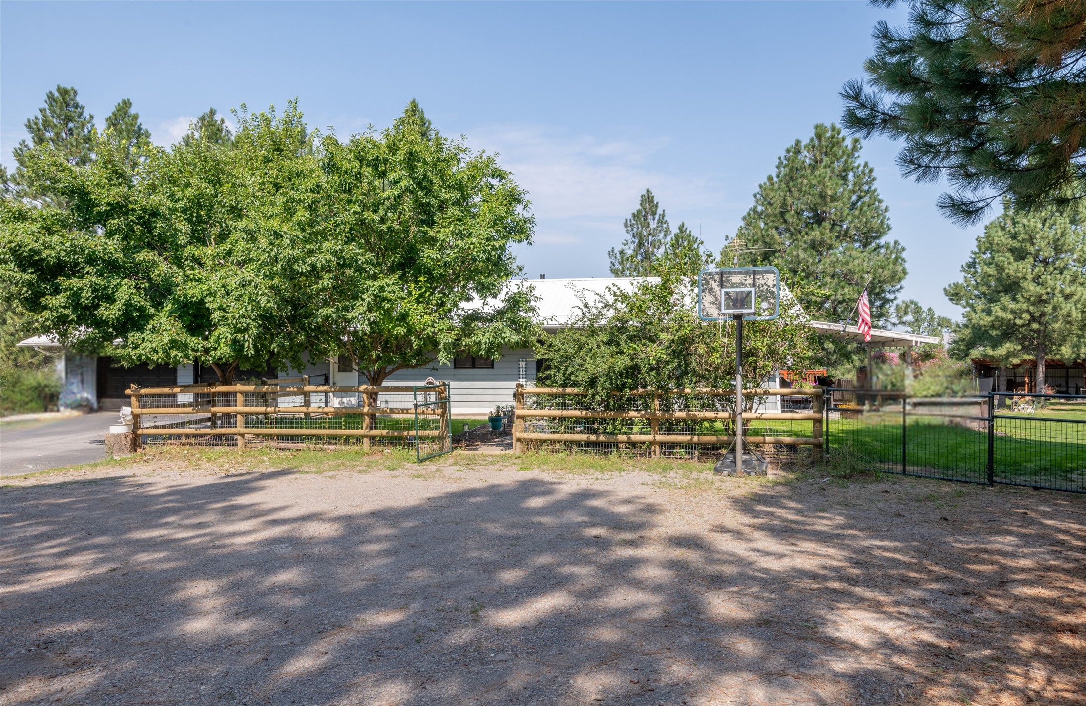 3060 Arneguy Lane