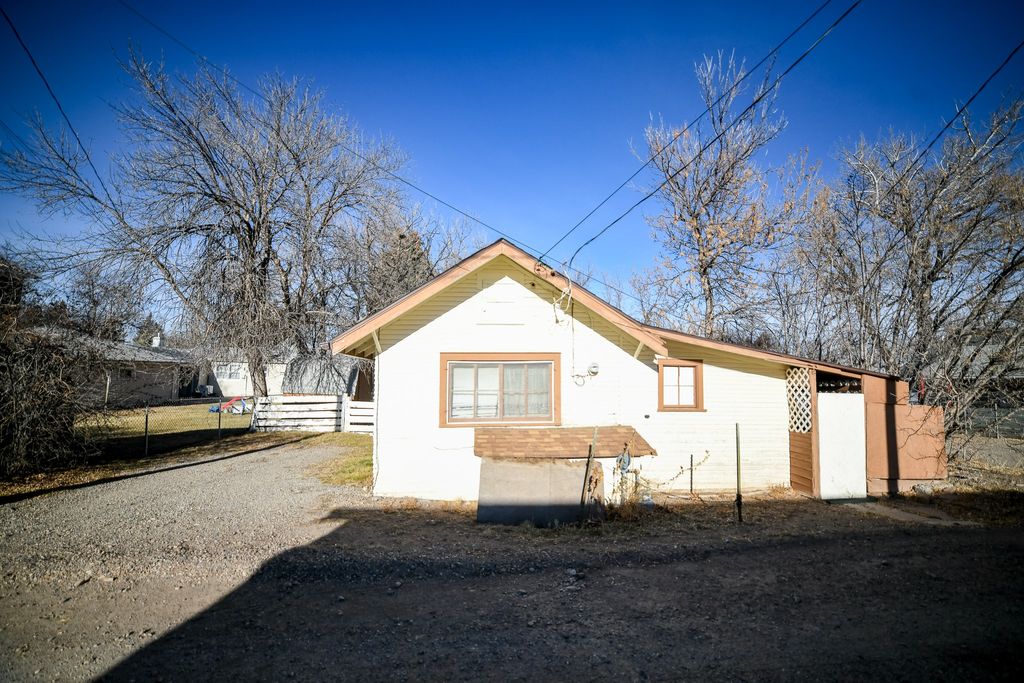 Photo of 3216 2nd Avenue N, Great Falls, MT 59401 (MLS # 30064126)