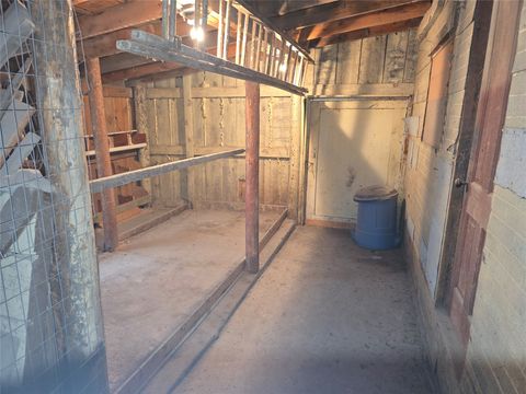 Tiny photo for 2037 Middle Bear Creek Road, Victor, MT 59875 (MLS # 30071033)