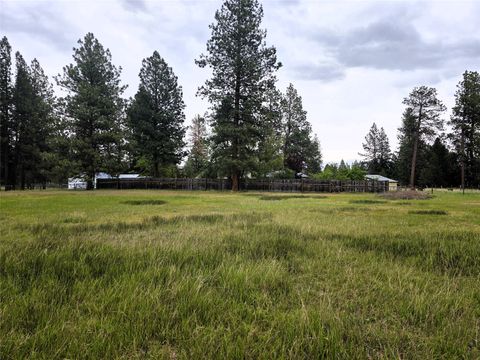 Tiny photo for 2037 Middle Bear Creek Road, Victor, MT 59875 (MLS # 30071033)