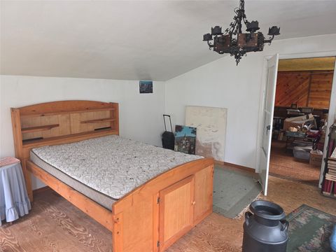 Tiny photo for 2037 Middle Bear Creek Road, Victor, MT 59875 (MLS # 30071033)