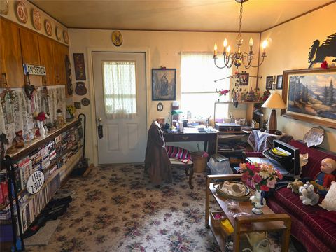 Tiny photo for 2037 Middle Bear Creek Road, Victor, MT 59875 (MLS # 30071033)