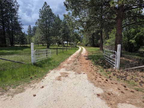 Tiny photo for 2037 Middle Bear Creek Road, Victor, MT 59875 (MLS # 30071033)