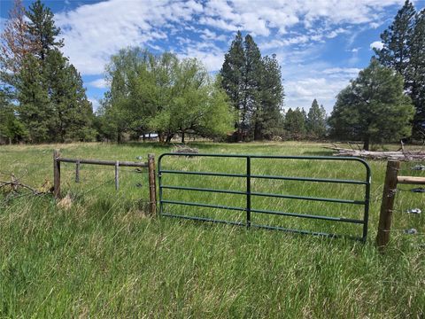Tiny photo for 2037 Middle Bear Creek Road, Victor, MT 59875 (MLS # 30071033)