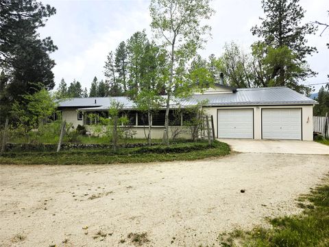 Photo of 2037 Middle Bear Creek Road, Victor, MT 59875 (MLS # 30071033)