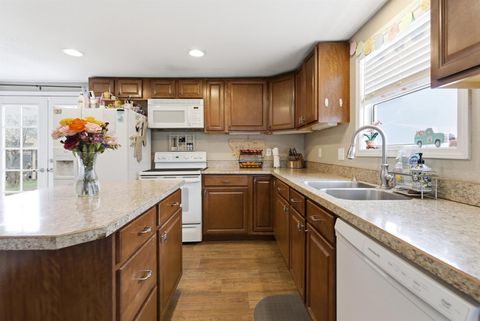 Tiny photo for 1215 7th Avenue W, Kalispell, MT 59901 (MLS # 30068285)