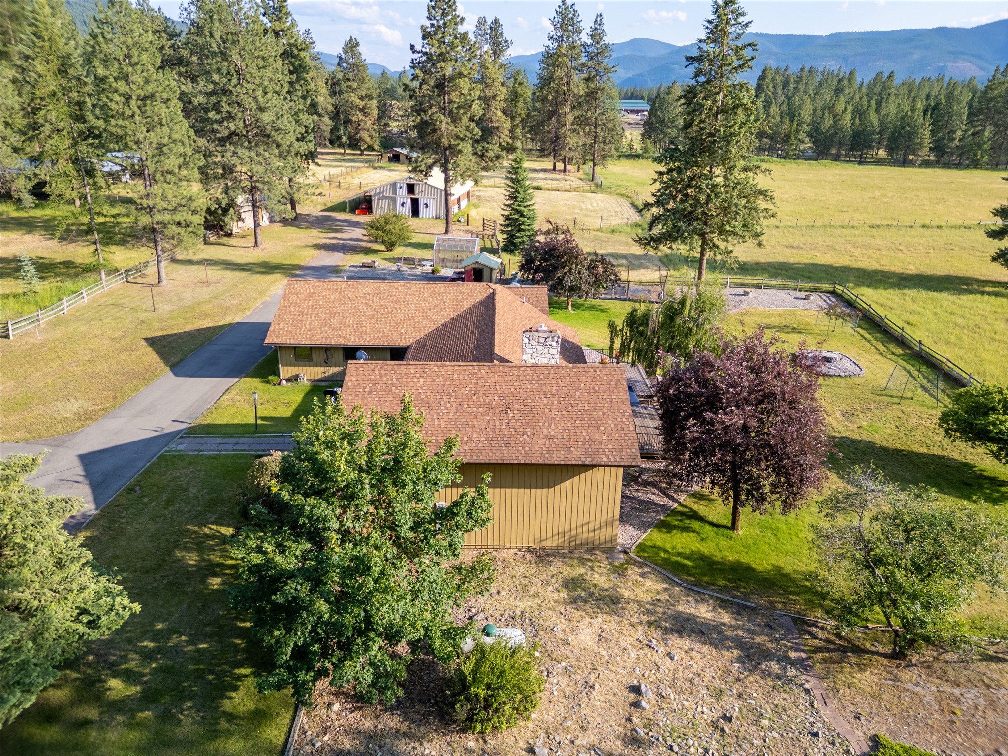 260 Luscher Drive