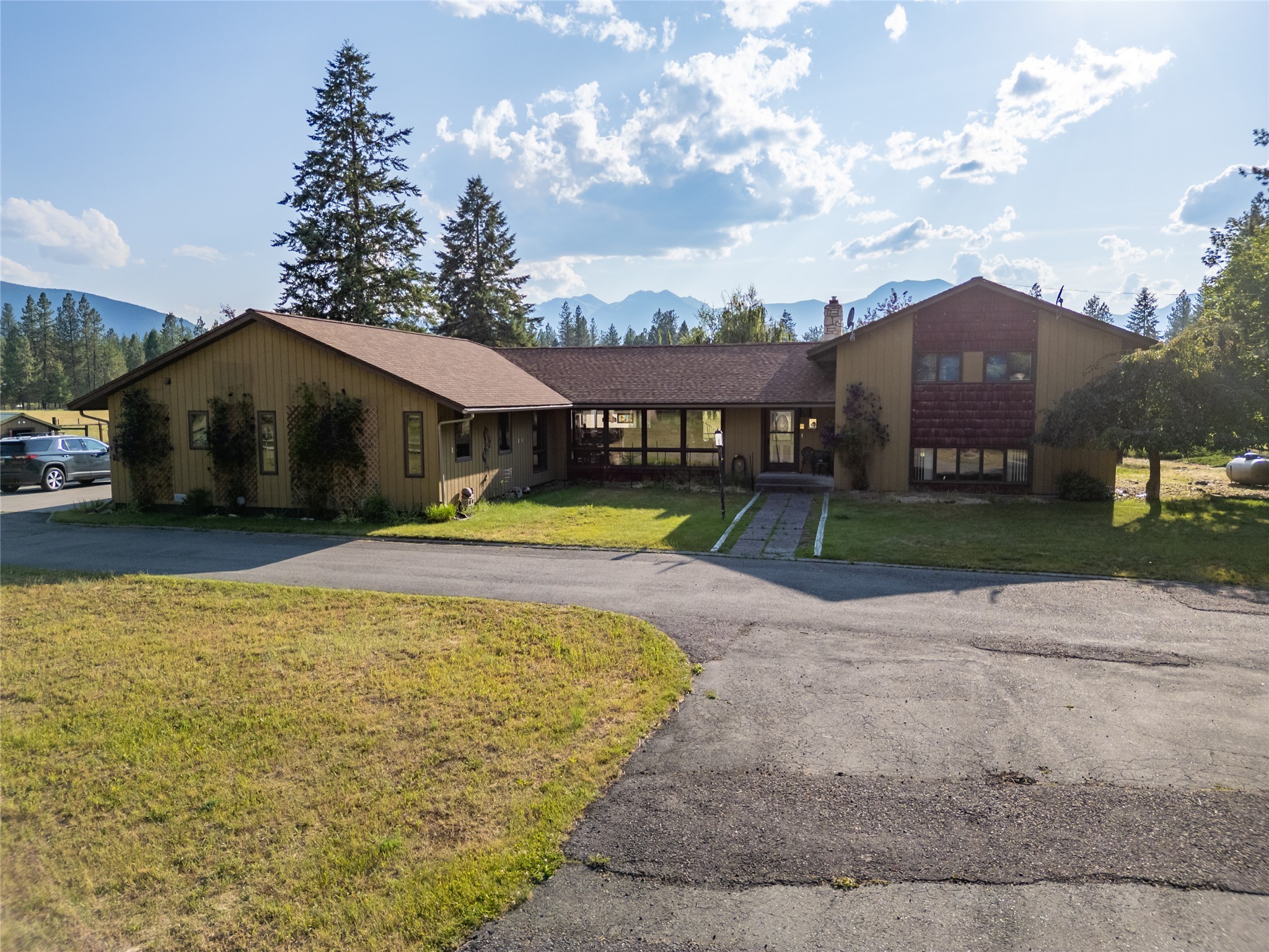 260 Luscher Drive
