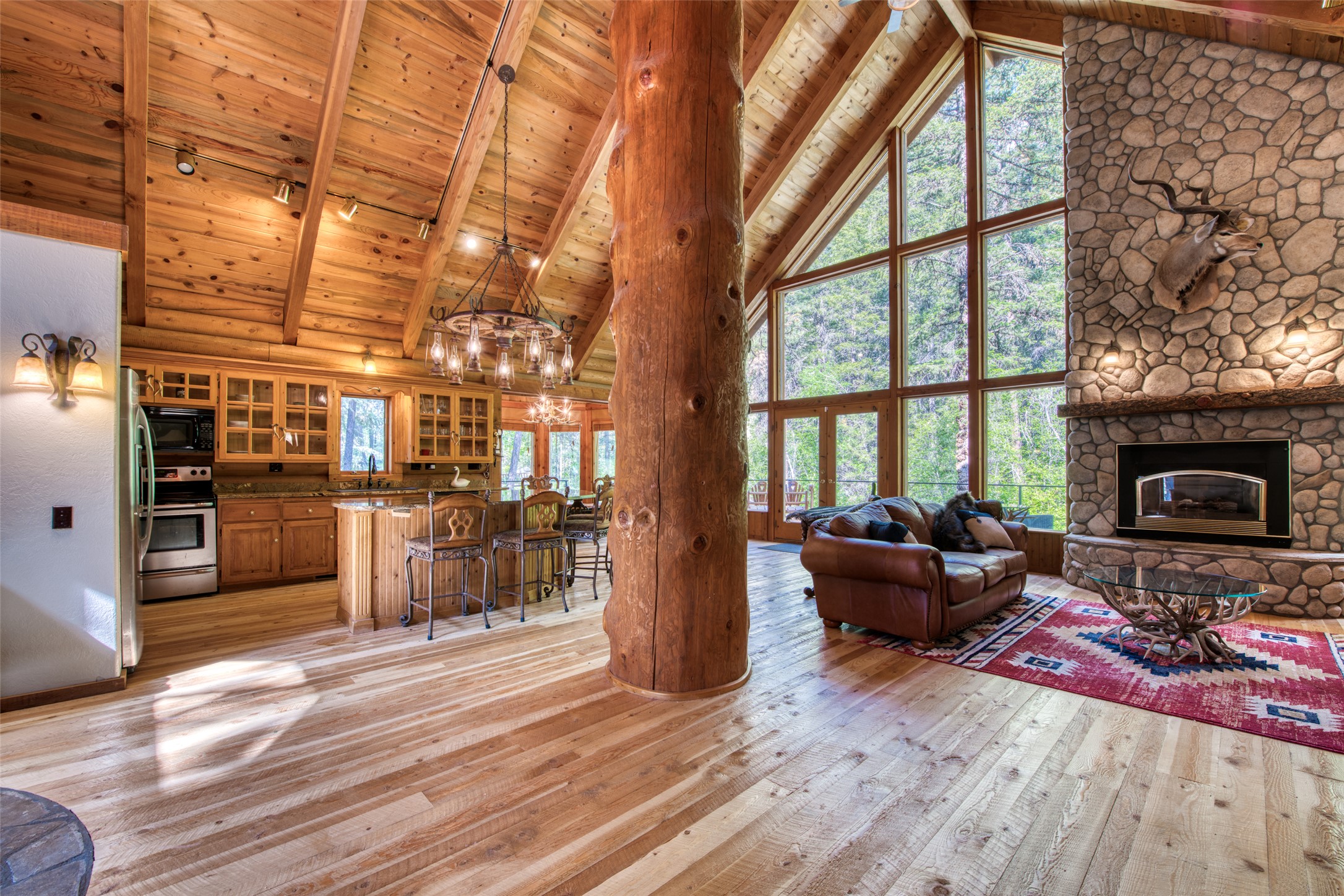 Victor, Montana 59875, United States, 6 Bedrooms Bedrooms, ,3 BathroomsBathrooms,Residential,Active,146217