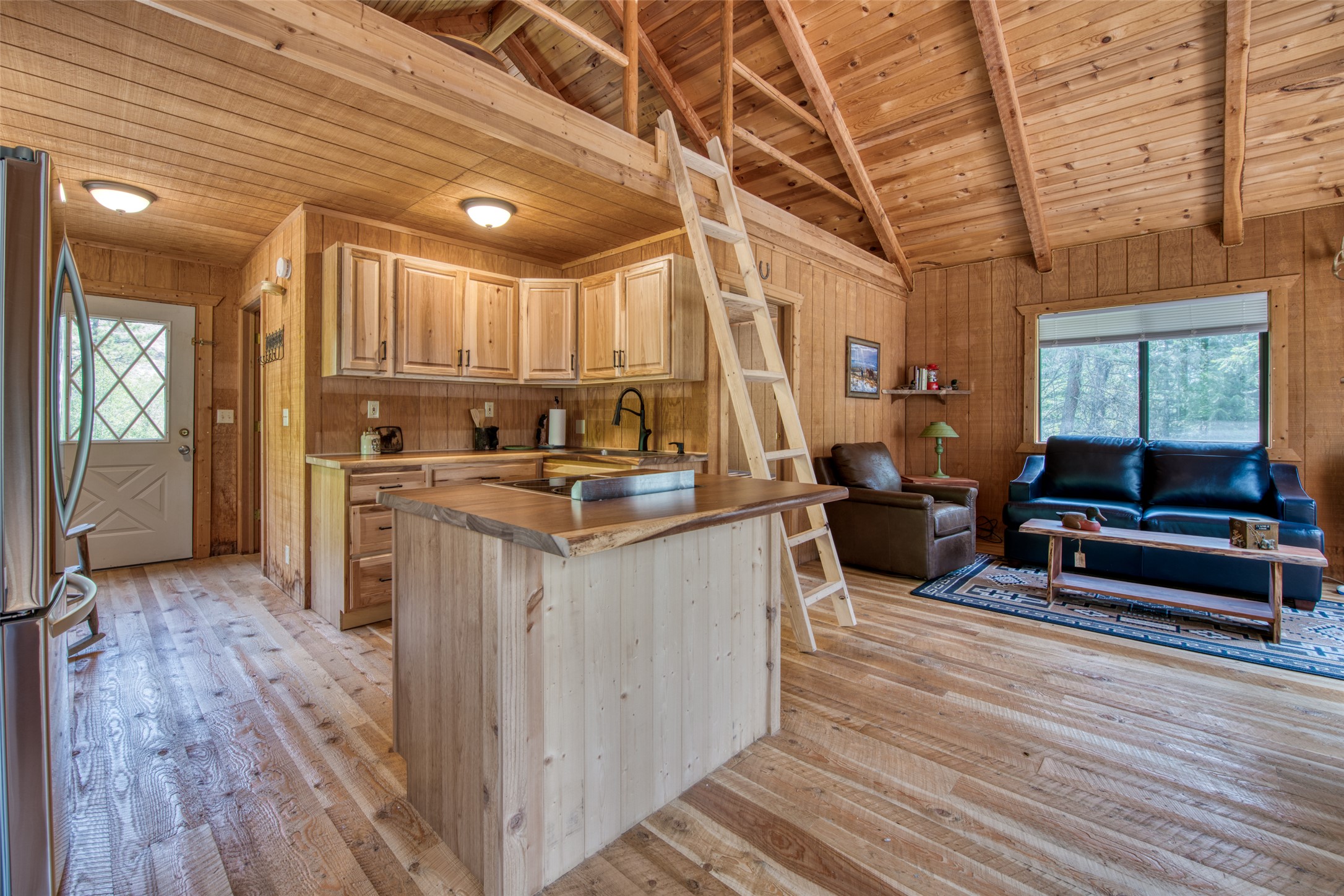 Victor, Montana 59875, United States, 6 Bedrooms Bedrooms, ,3 BathroomsBathrooms,Residential,Active,146217