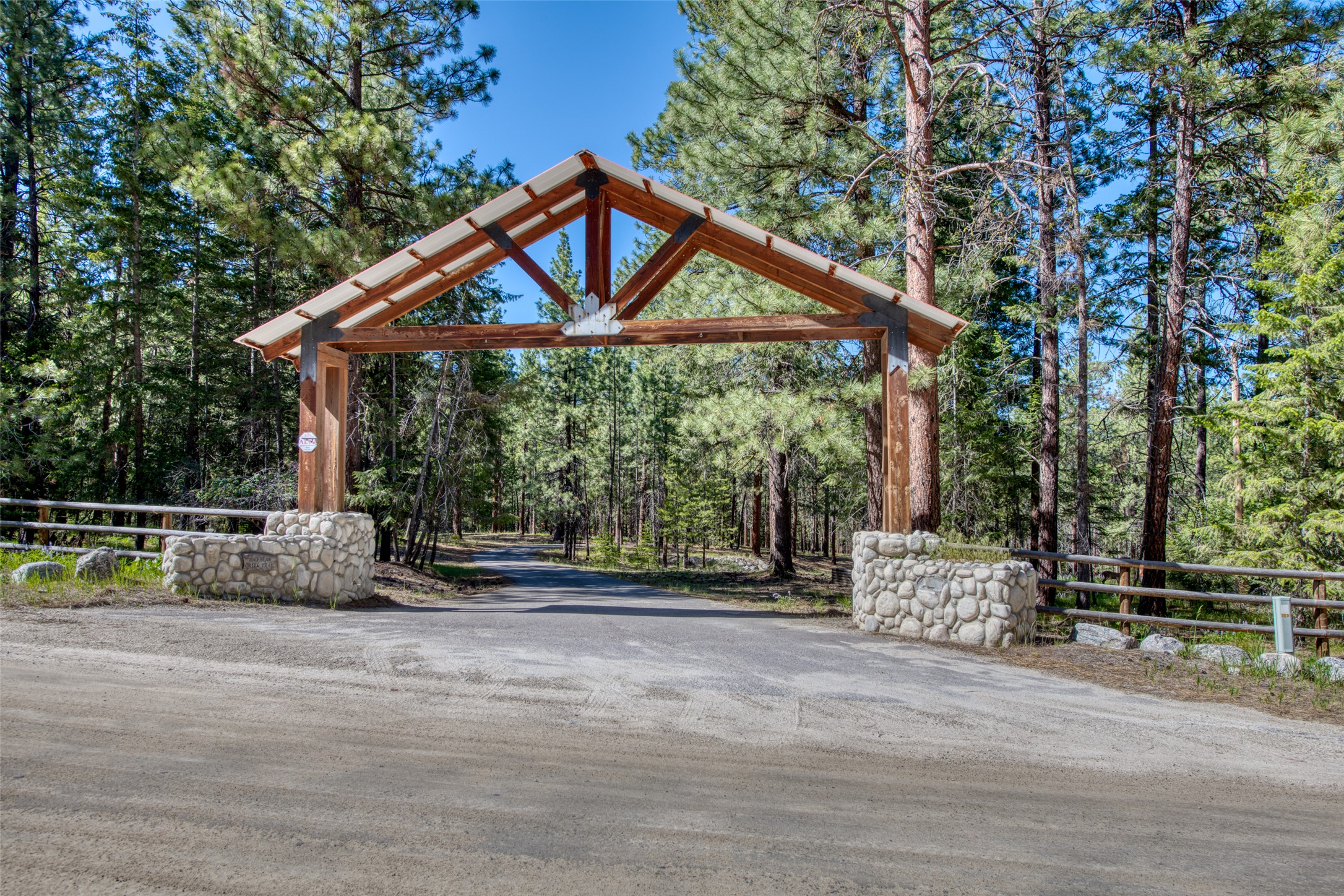 Victor, Montana 59875, United States, 6 Bedrooms Bedrooms, ,3 BathroomsBathrooms,Residential,Active,146217