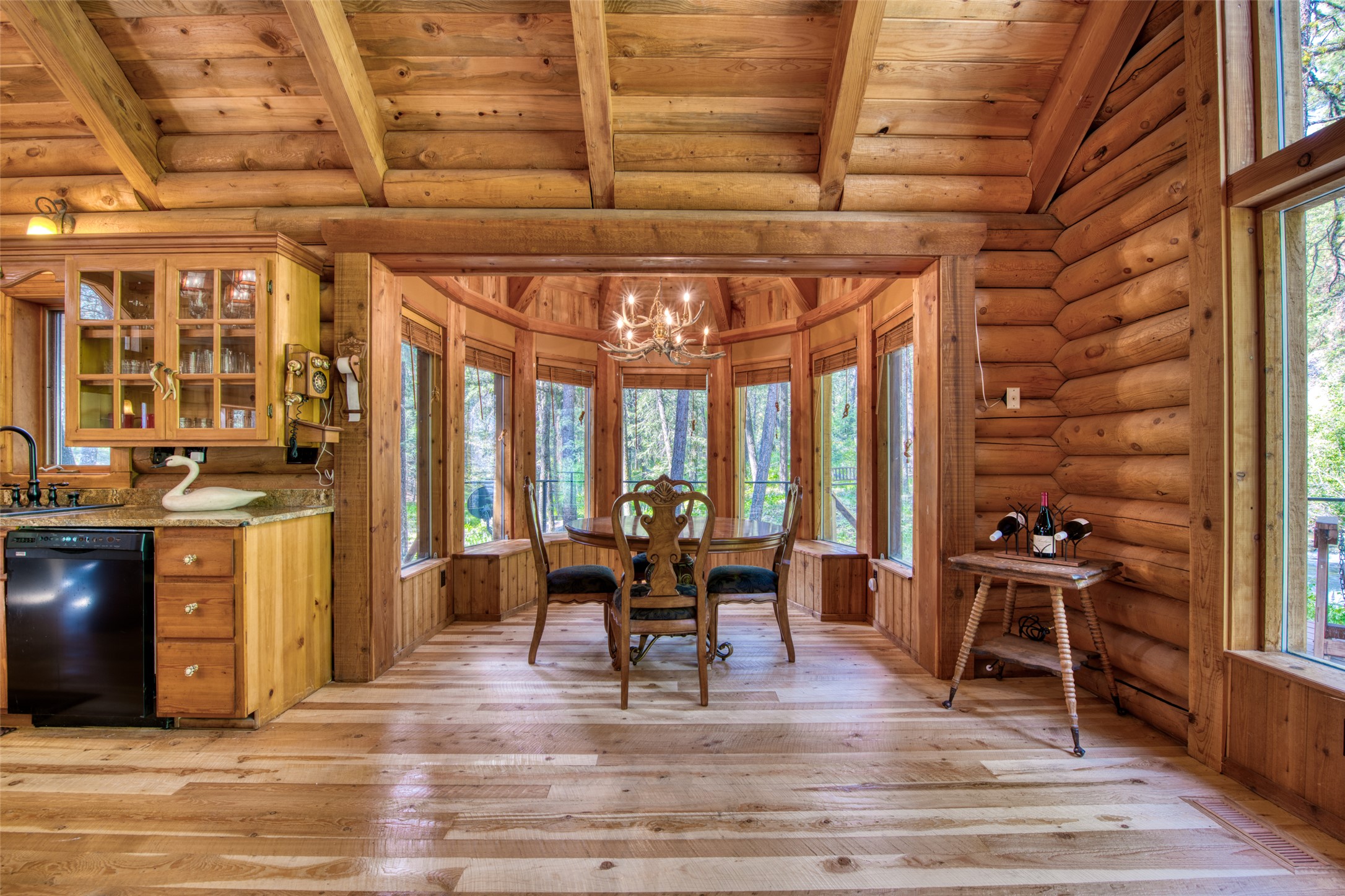 Victor, Montana 59875, United States, 6 Bedrooms Bedrooms, ,3 BathroomsBathrooms,Residential,Active,146217