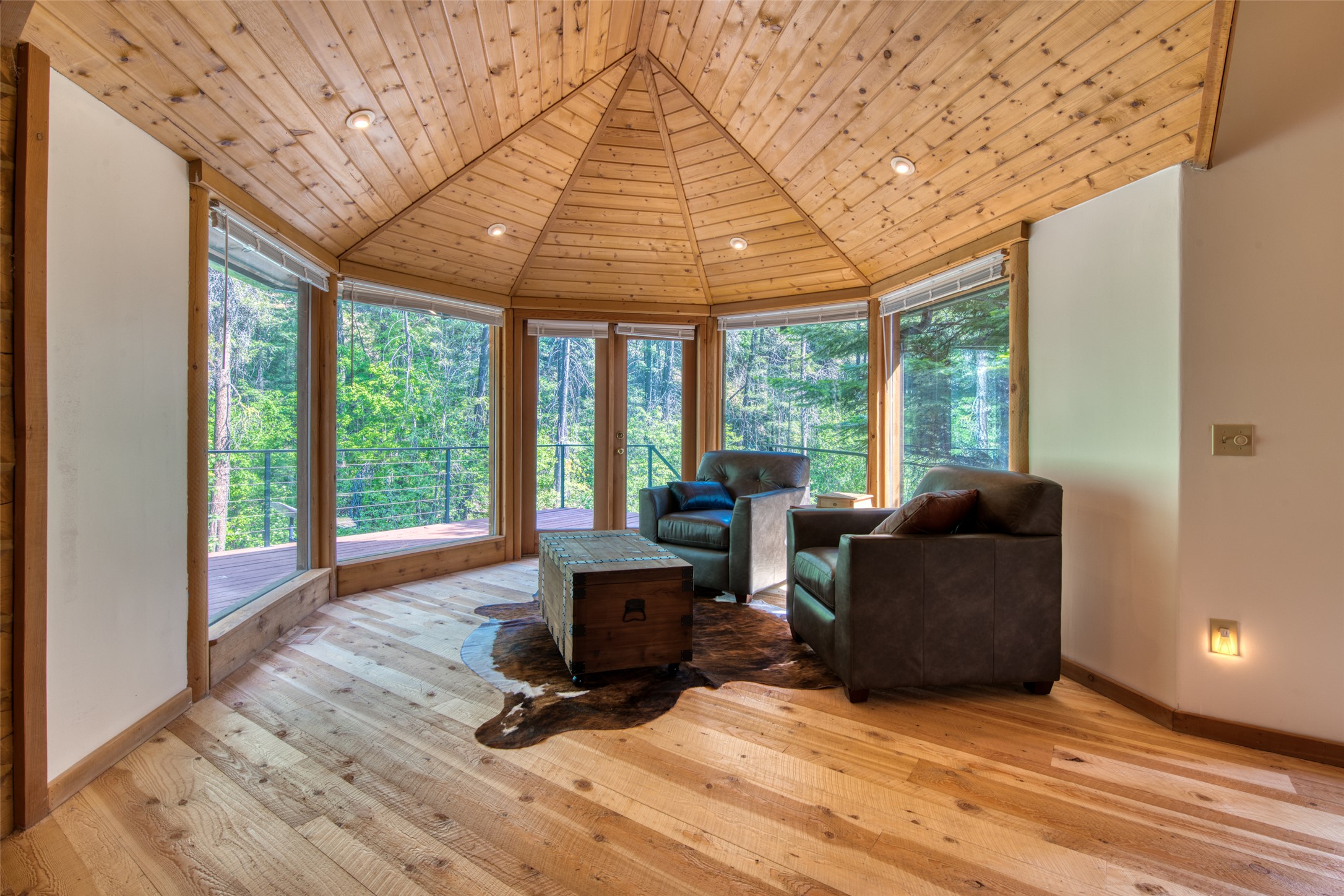 Victor, Montana 59875, United States, 6 Bedrooms Bedrooms, ,3 BathroomsBathrooms,Residential,Active,146217