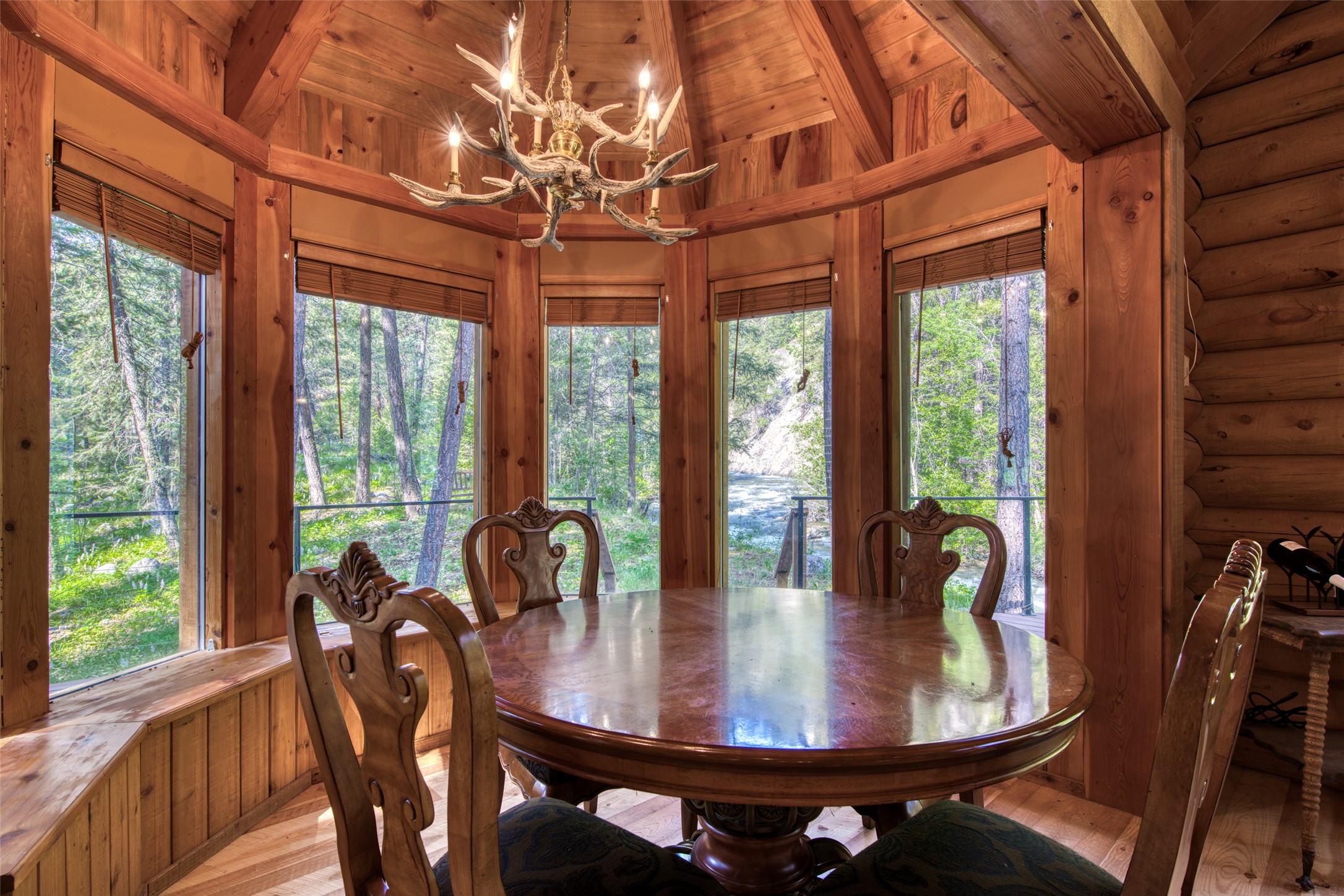 Victor, Montana 59875, United States, 6 Bedrooms Bedrooms, ,3 BathroomsBathrooms,Residential,Active,146217