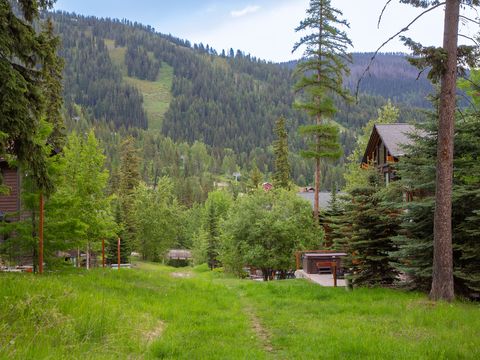 Tiny photo for 398 Moose Run Drive, Whitefish, MT 59937 (MLS # 30044591)