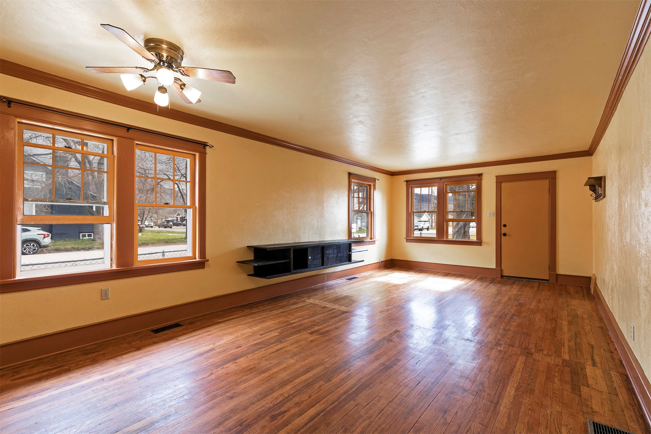 1802 S 12th Street W