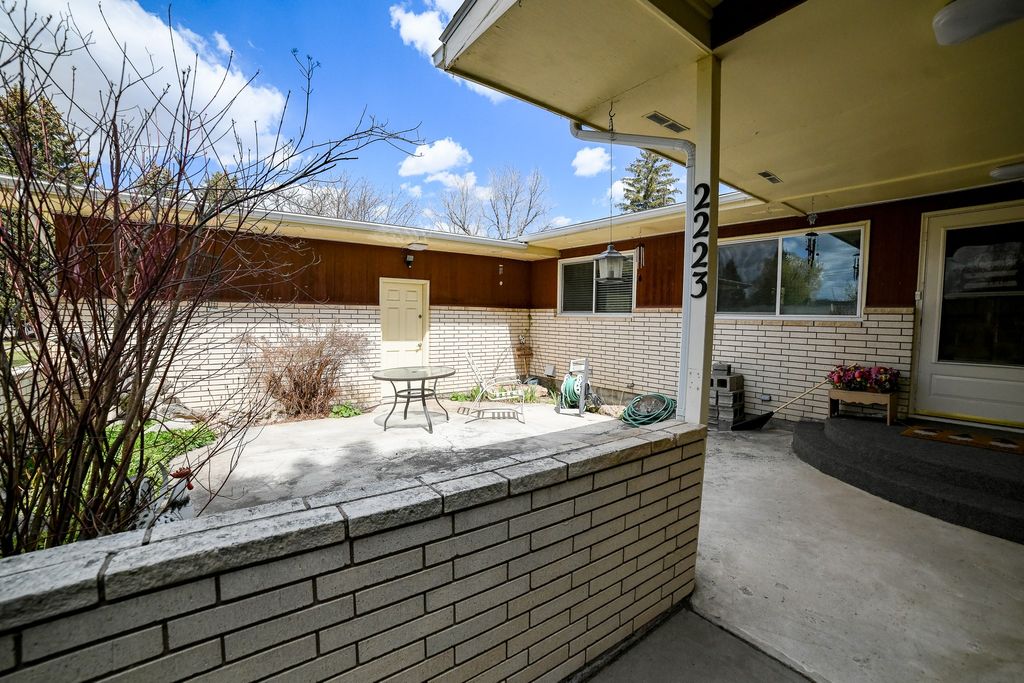 Photo of 2223 Cherry Drive, Great Falls, MT 59404 (MLS # 30070034)