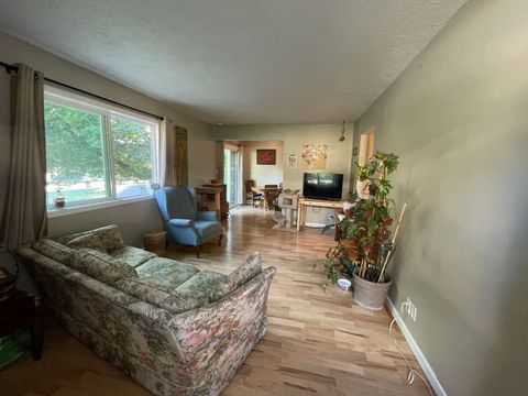 Tiny photo for 208 Dixon Avenue, Missoula, MT 59801 (MLS # 30069101)