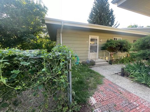 Photo of 208 Dixon Avenue, Missoula, MT 59801 (MLS # 30069101)