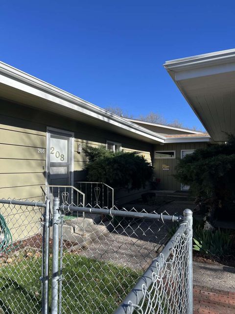 Tiny photo for 208 Dixon Avenue, Missoula, MT 59801 (MLS # 30069101)