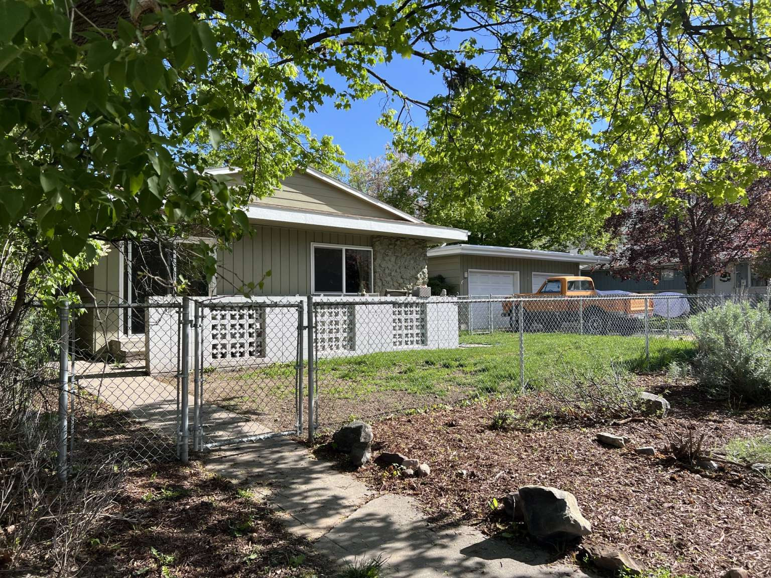 Photo 1 of 30 — 208 Dixon Avenue, Missoula, MT 59801