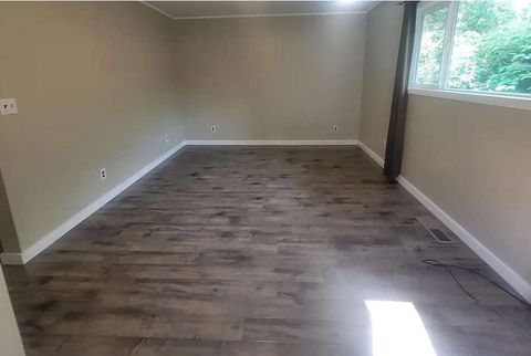 Tiny photo for 208 Dixon Avenue, Missoula, MT 59801 (MLS # 30069101)