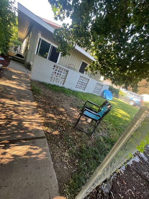 Tiny photo for 208 Dixon Avenue, Missoula, MT 59801 (MLS # 30069101)