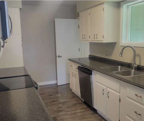Tiny photo for 208 Dixon Avenue, Missoula, MT 59801 (MLS # 30069101)
