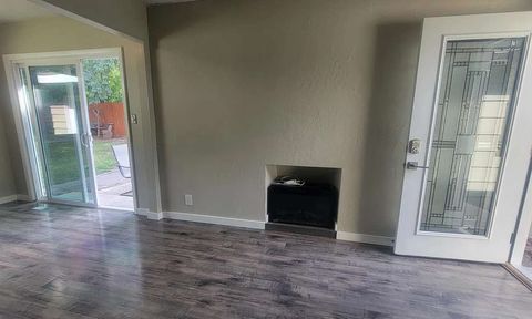 Tiny photo for 208 Dixon Avenue, Missoula, MT 59801 (MLS # 30069101)