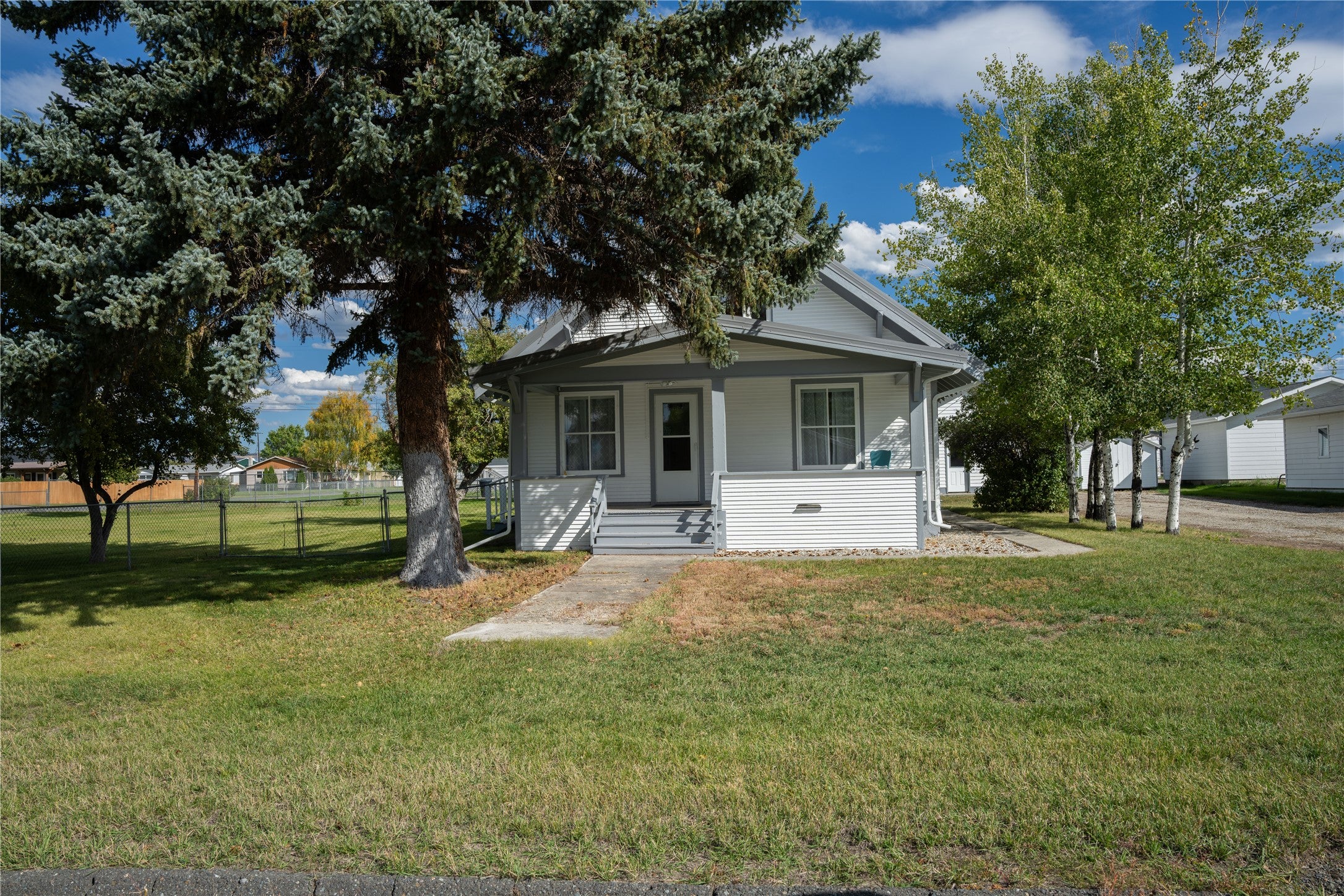 709 Kohrs Street