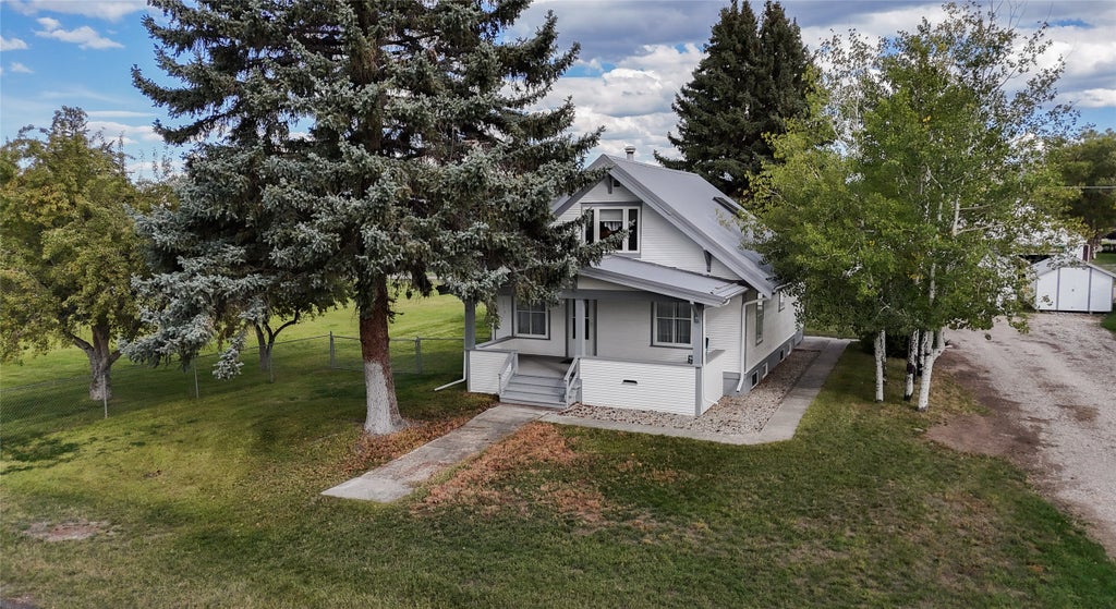 Photo of 709 Kohrs Street, Deer Lodge, MT 59722 (MLS # 30079331)