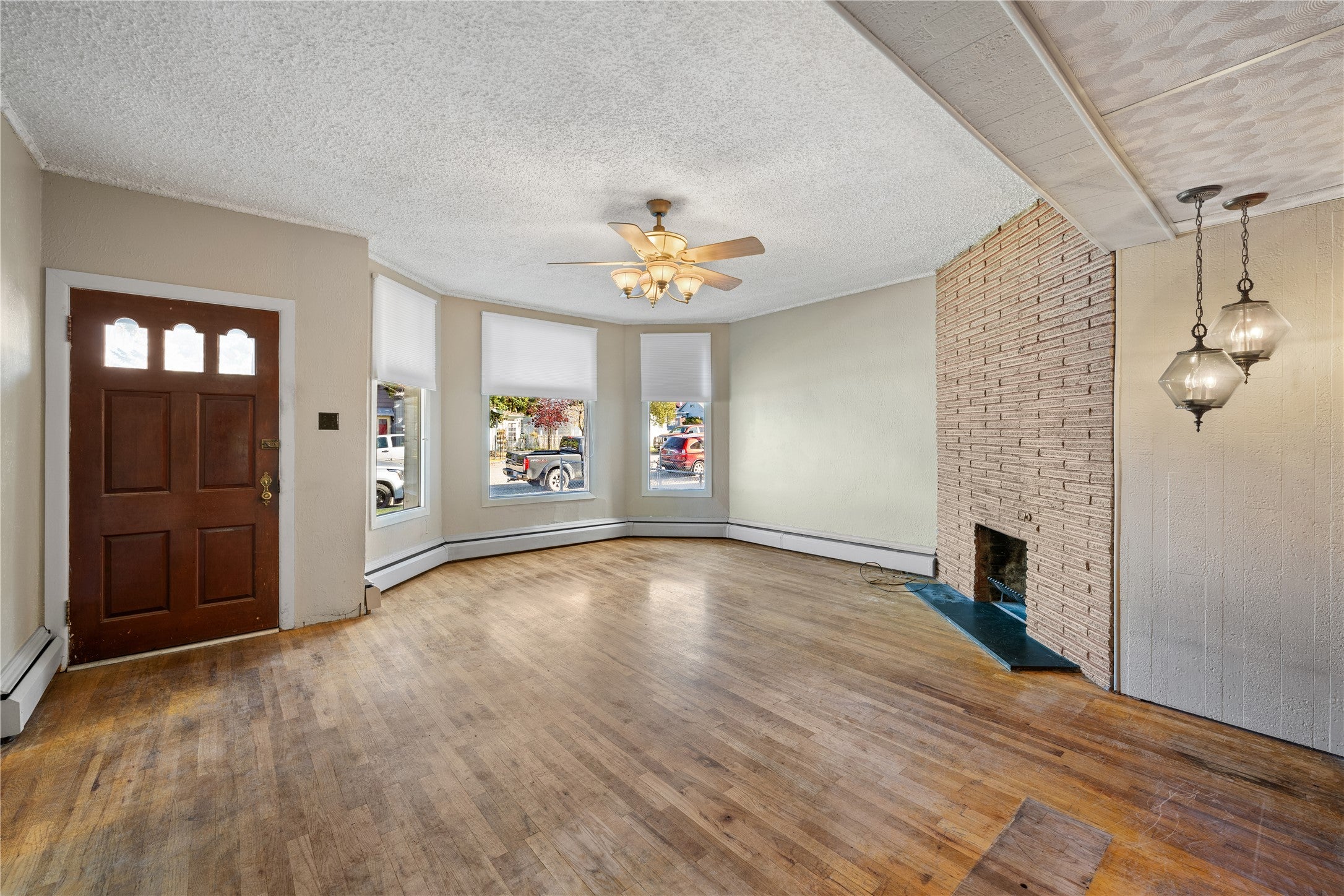 512 Locust Street
