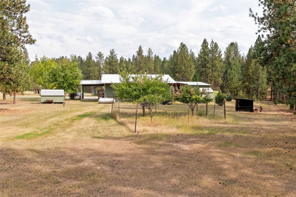 Photo of 399 Higgins Lane, Stevensville, MT 59870 (MLS # 30077554)