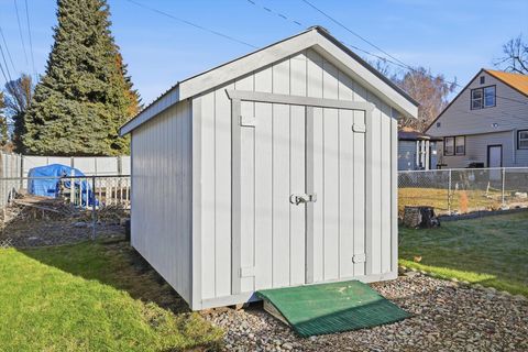 Tiny photo for 786 5th Avenue, Kalispell, MT 59901 (MLS # 30065162)