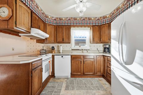 Tiny photo for 786 5th Avenue, Kalispell, MT 59901 (MLS # 30065162)