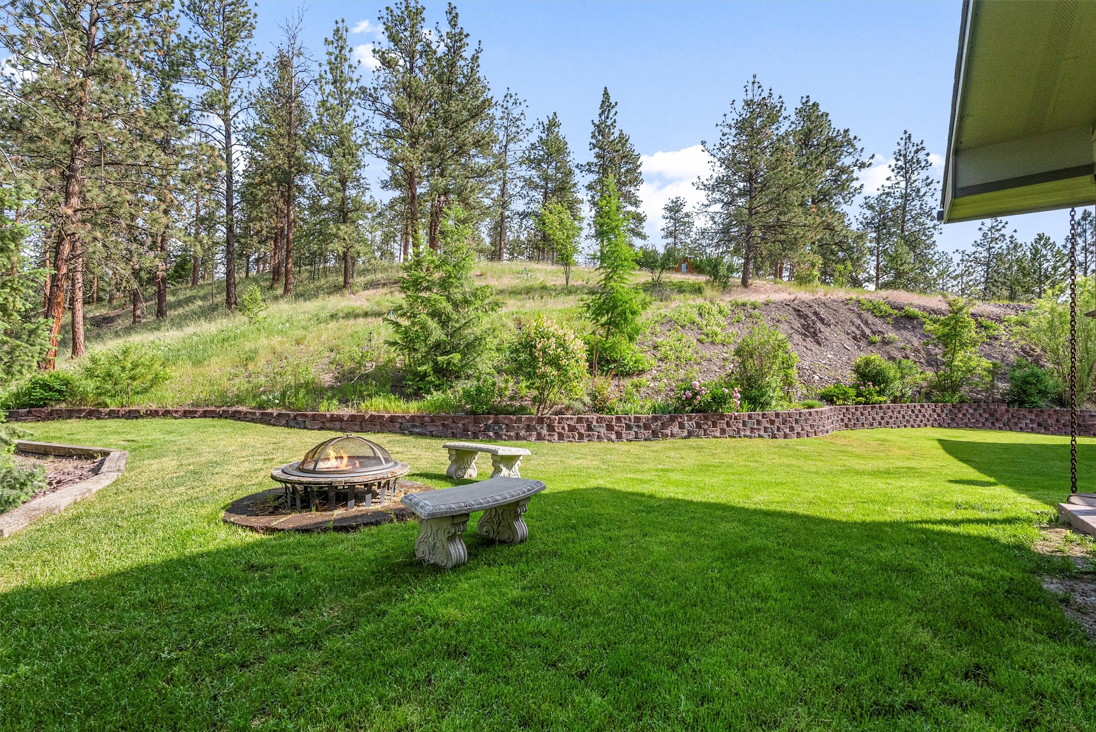 Missoula, Montana 59804, United States, 4 Bedrooms Bedrooms, ,4 BathroomsBathrooms,Residential,Active,147637