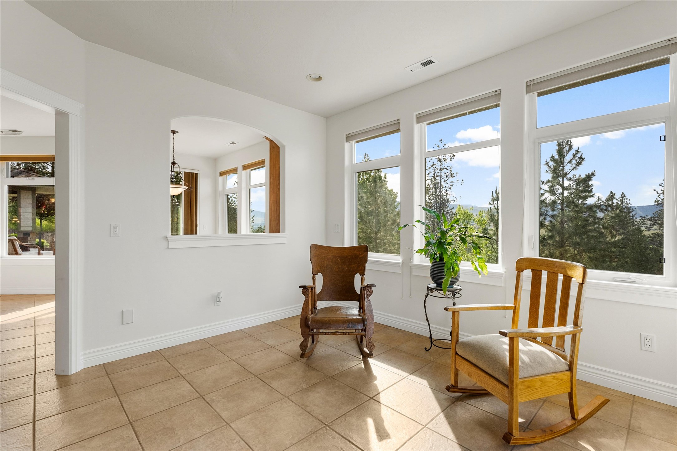 Missoula, Montana 59804, United States, 4 Bedrooms Bedrooms, ,4 BathroomsBathrooms,Residential,Active,147637