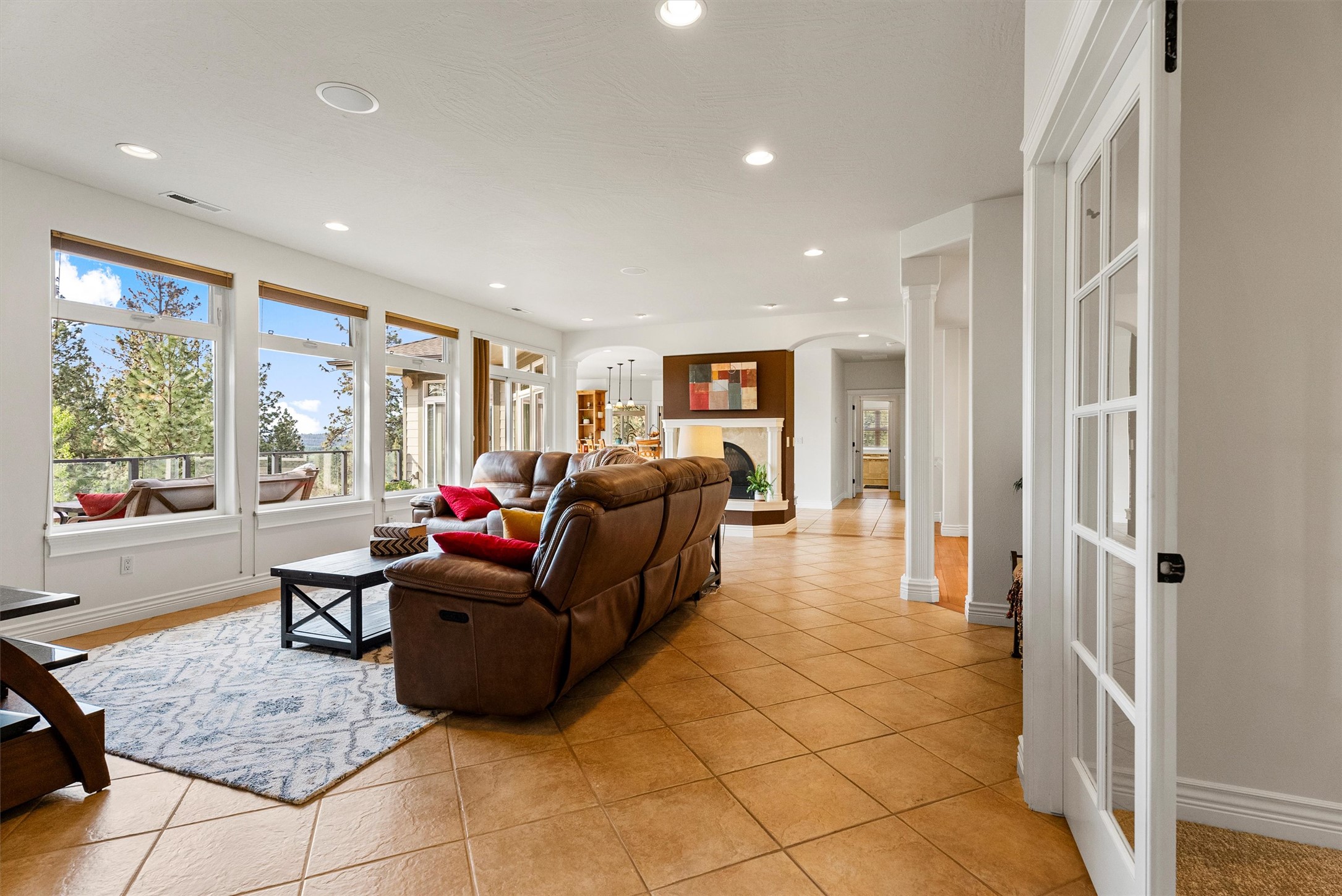 Missoula, Montana 59804, United States, 4 Bedrooms Bedrooms, ,4 BathroomsBathrooms,Residential,Active,147637