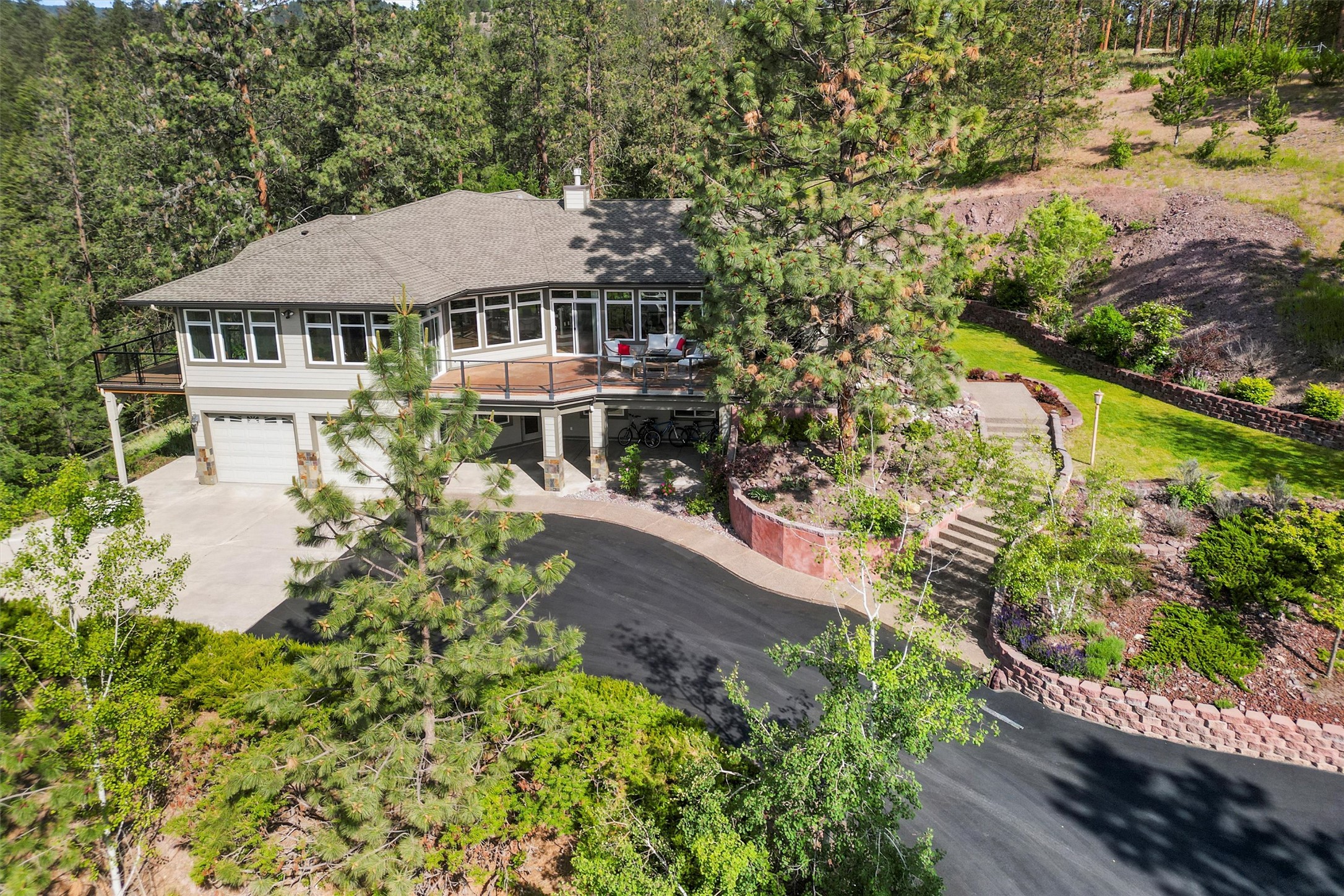 Missoula, Montana 59804, United States, 4 Bedrooms Bedrooms, ,4 BathroomsBathrooms,Residential,Active,147637