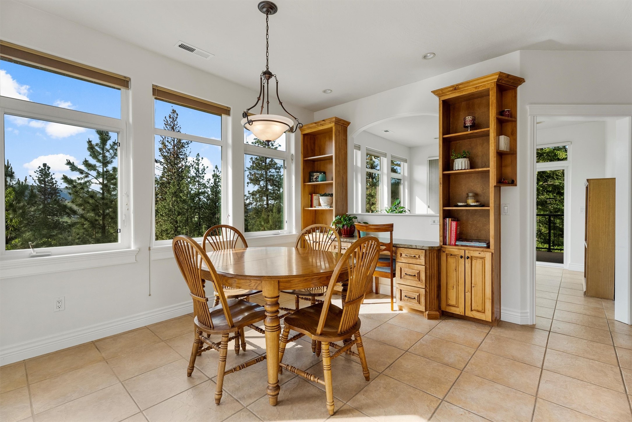 Missoula, Montana 59804, United States, 4 Bedrooms Bedrooms, ,4 BathroomsBathrooms,Residential,Active,147637