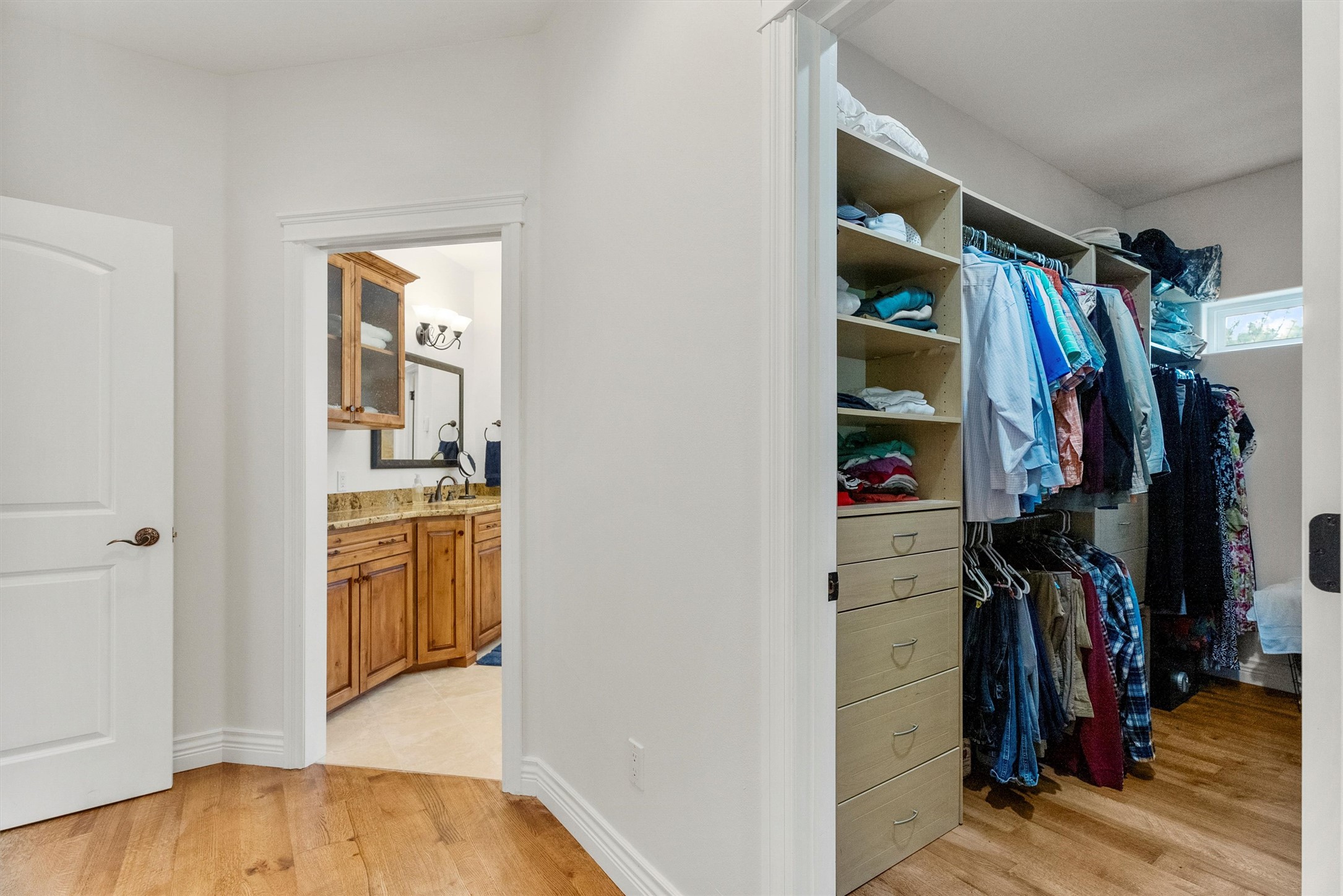 Missoula, Montana 59804, United States, 4 Bedrooms Bedrooms, ,4 BathroomsBathrooms,Residential,Active,147637