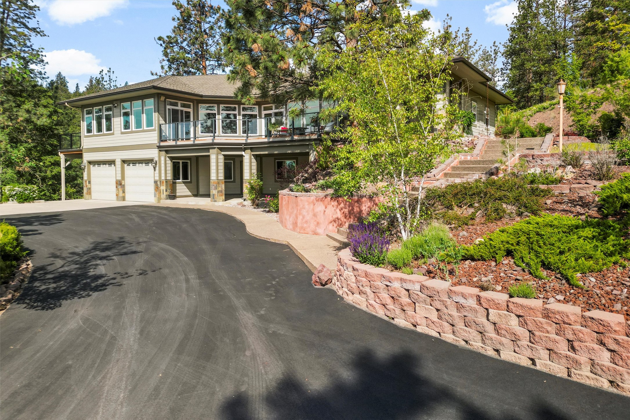 Missoula, Montana 59804, United States, 4 Bedrooms Bedrooms, ,4 BathroomsBathrooms,Residential,Active,147637