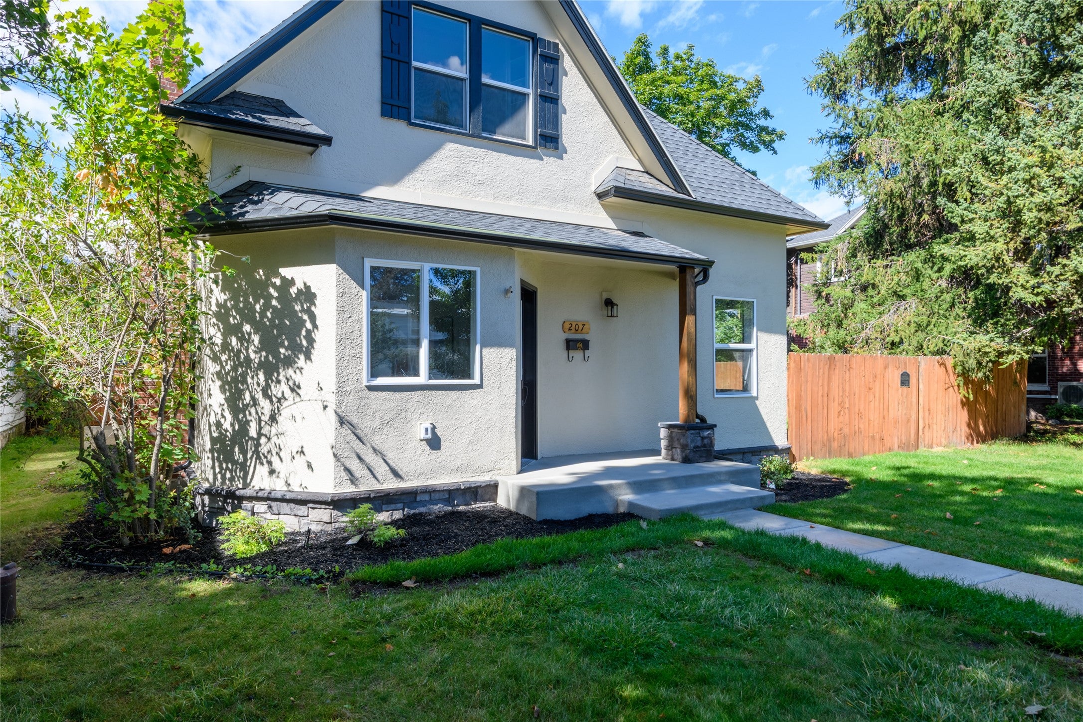207 S 3rd Street