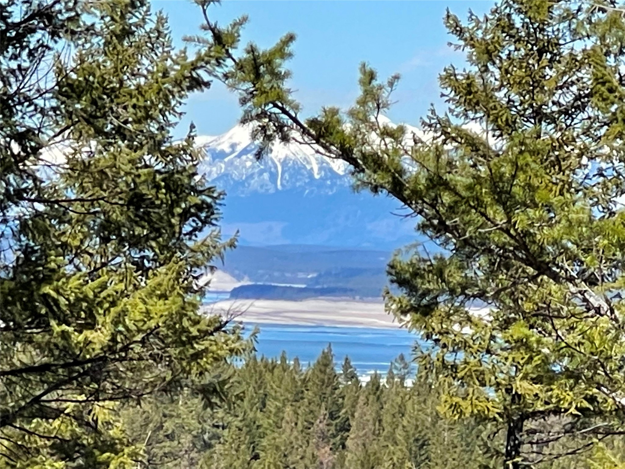 747 Grand View Drive