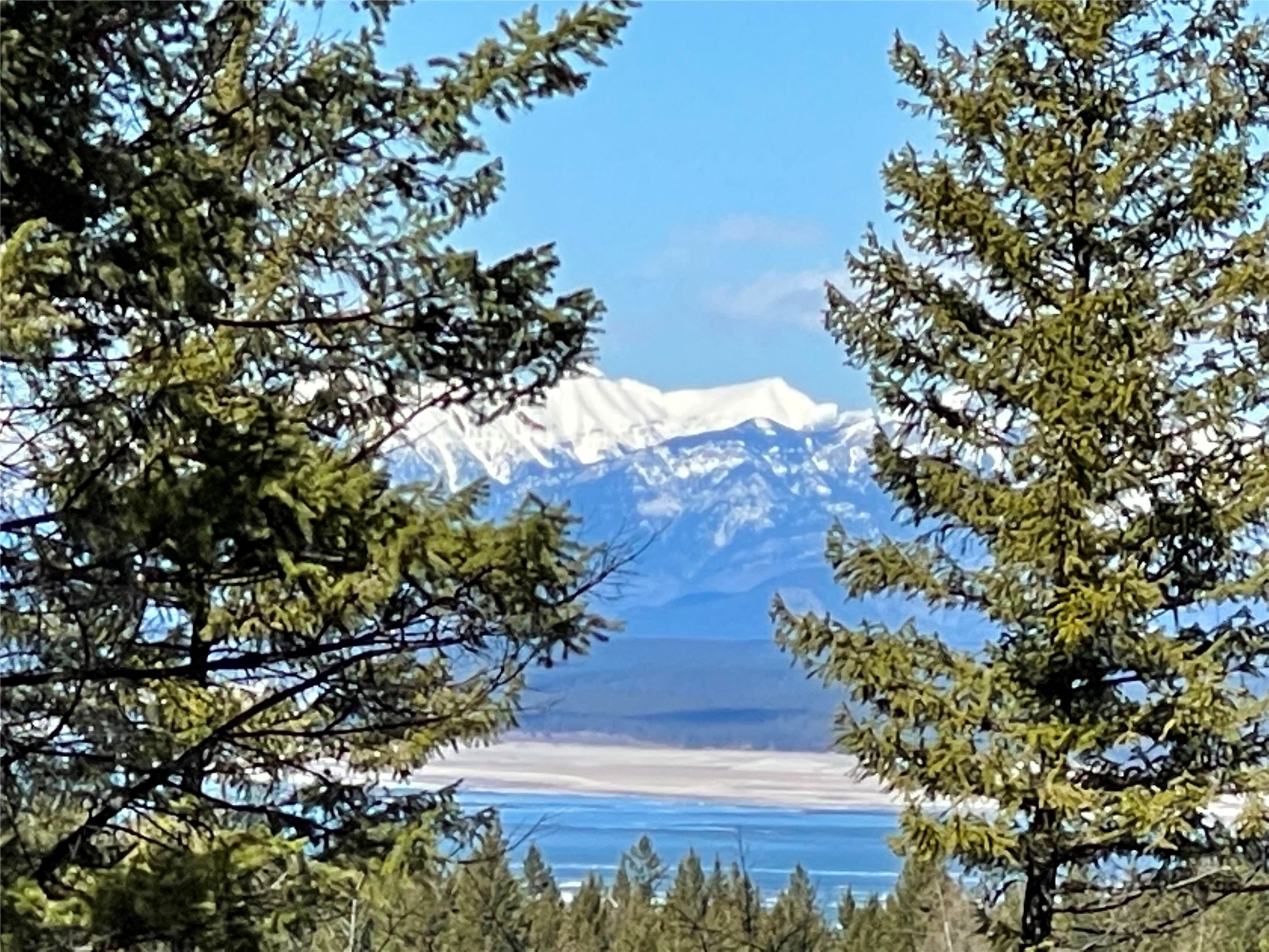 747 Grand View Drive